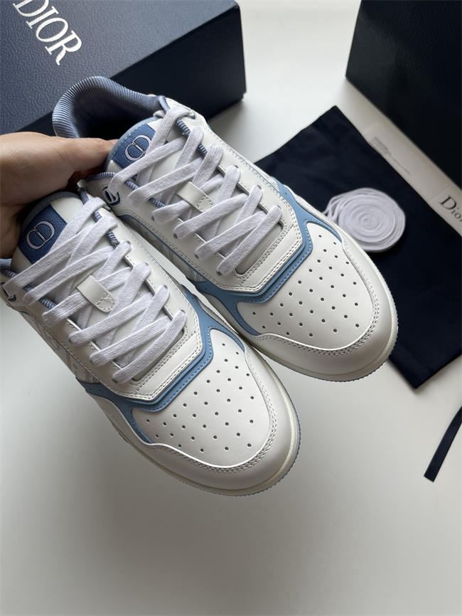 D10r b27 sneaker