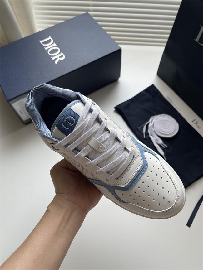D10r b27 sneaker