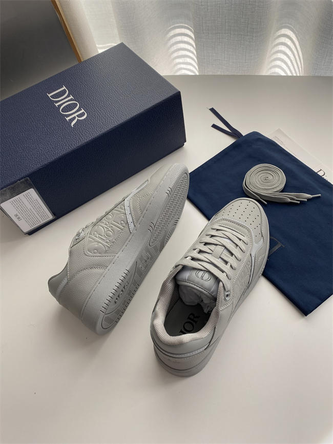 D10r b27 sneaker