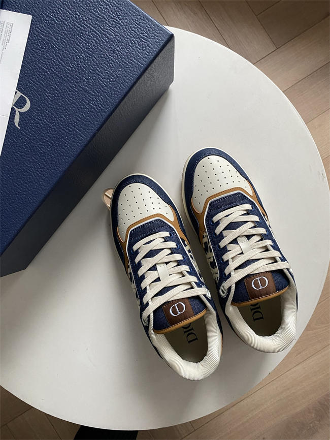 D10r b27 sneaker