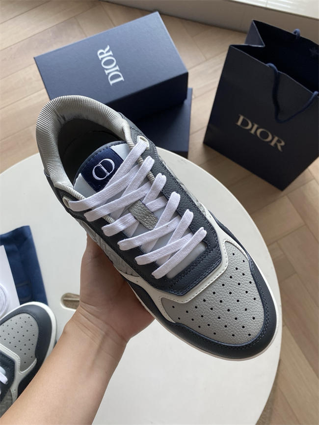 D10r b27 sneaker
