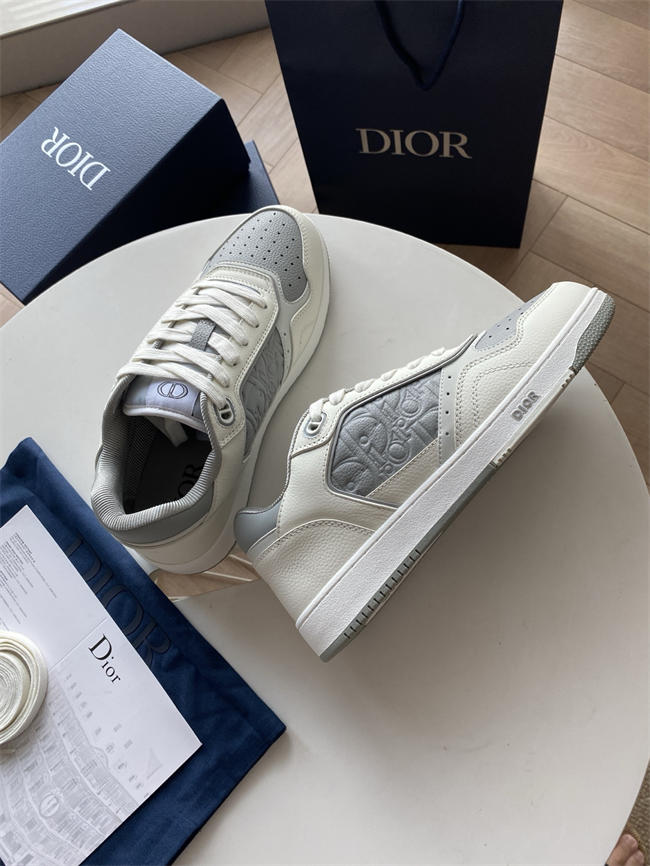 D10r b27 sneaker