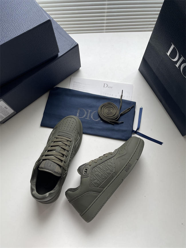 D10r b27 sneaker