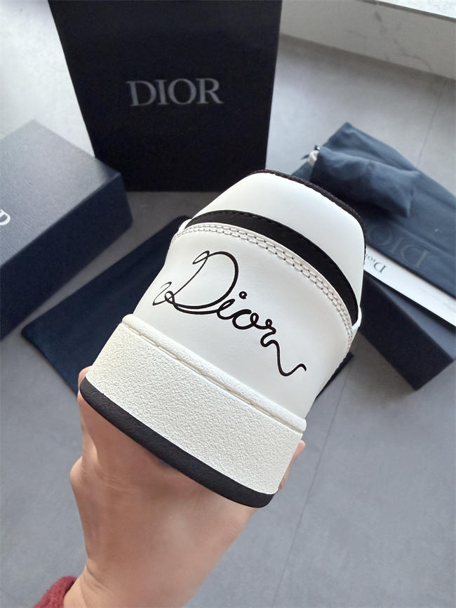 D10r b27 sneaker