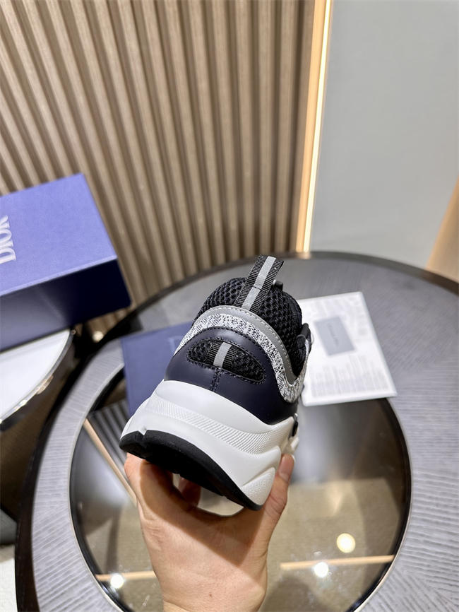 D10r b22 sneaker