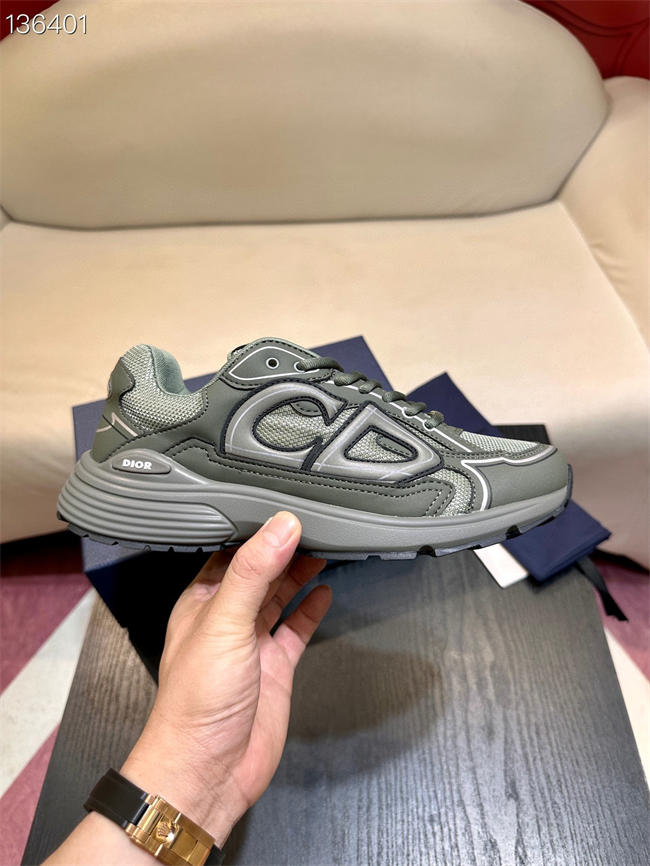D10r b30 sneaker