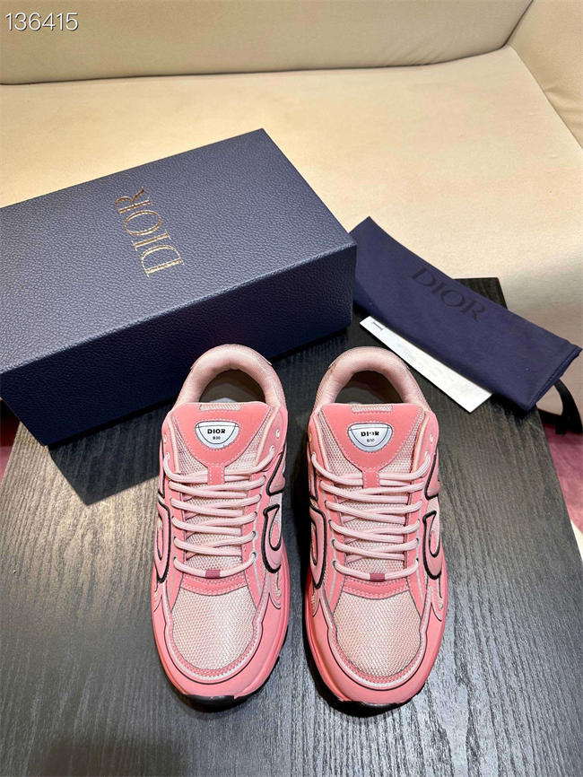D10r b30 sneaker