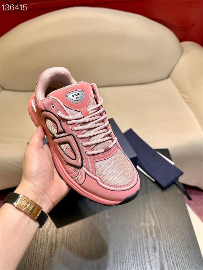 D10r b30 sneaker