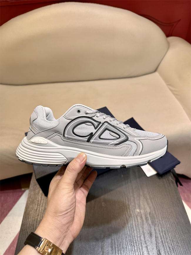 D10r b30 sneaker