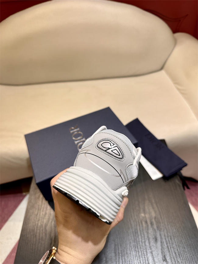 D10r b30 sneaker