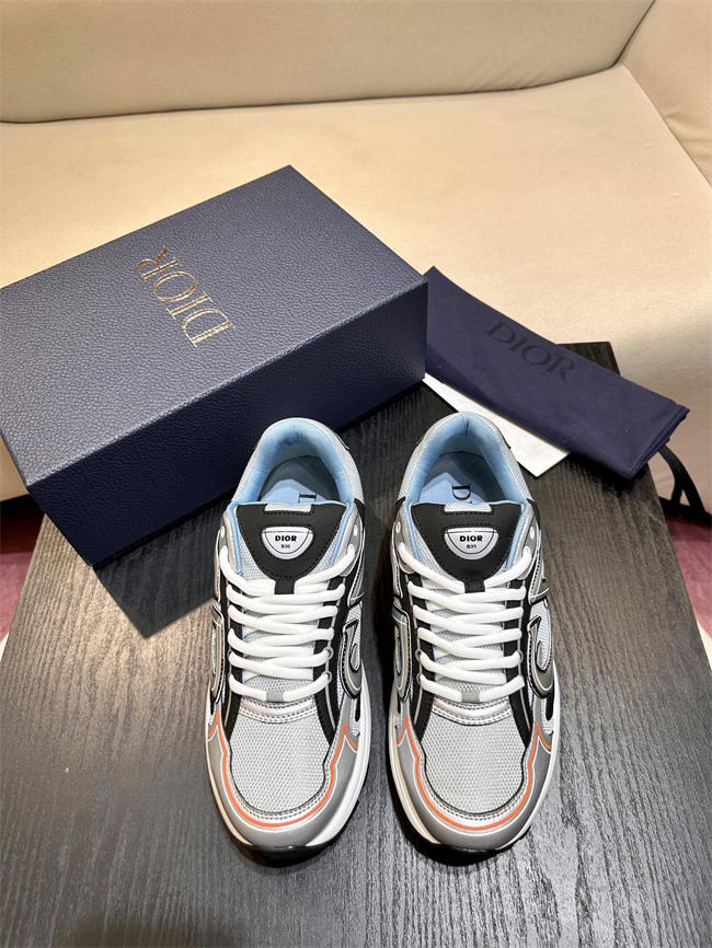 D10r b30 sneaker