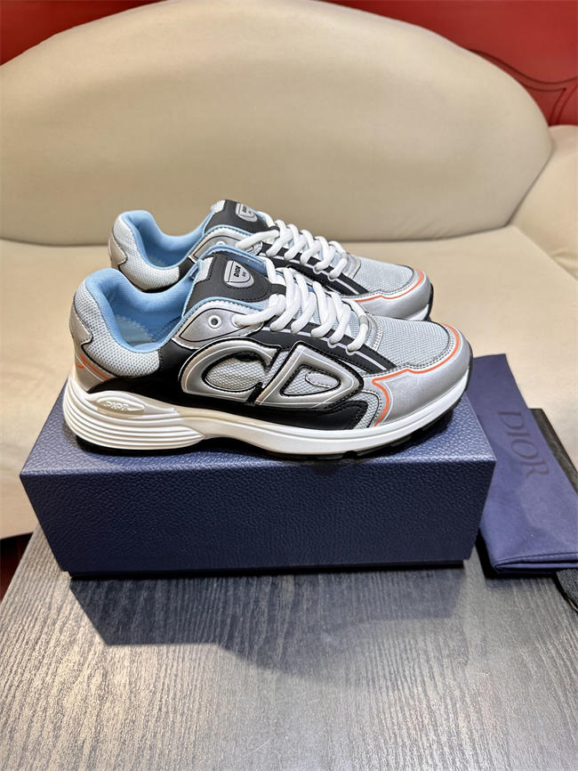 D10r b30 sneaker