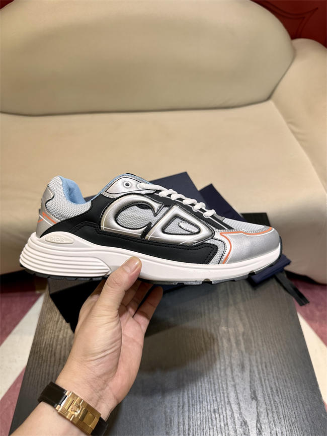 D10r b30 sneaker