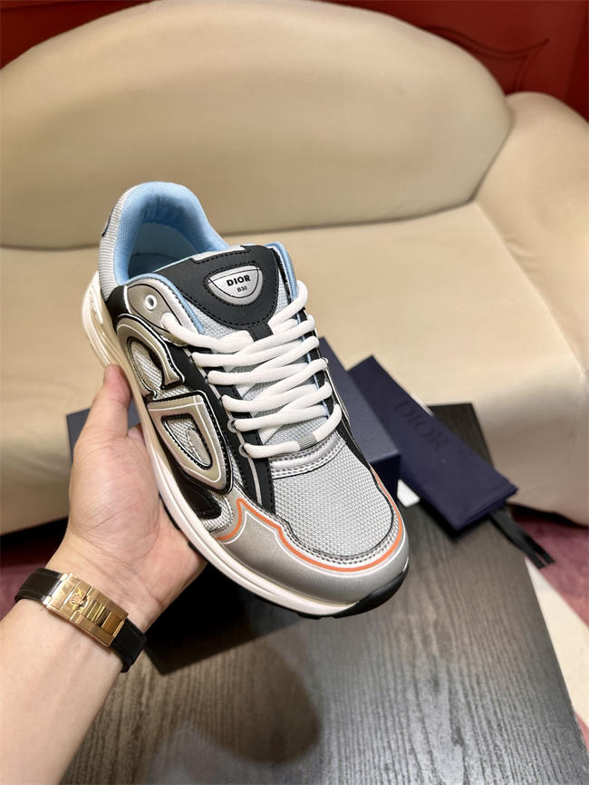 D10r b30 sneaker