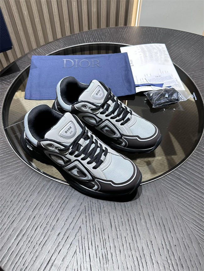 D10r b30 sneaker