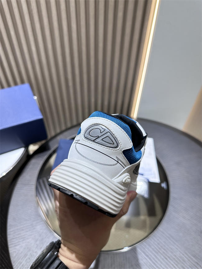 D10r b30 sneaker