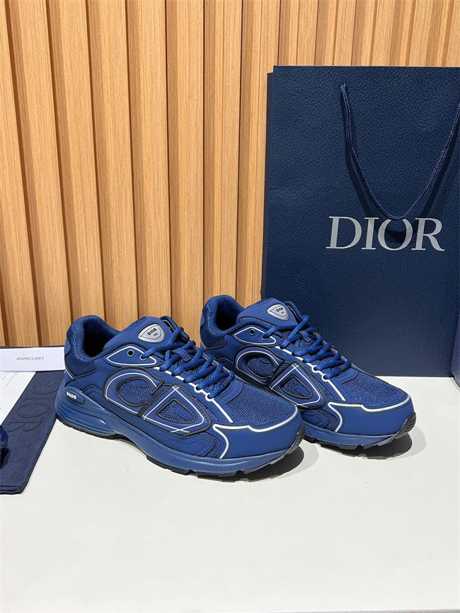 D10r b30 sneaker