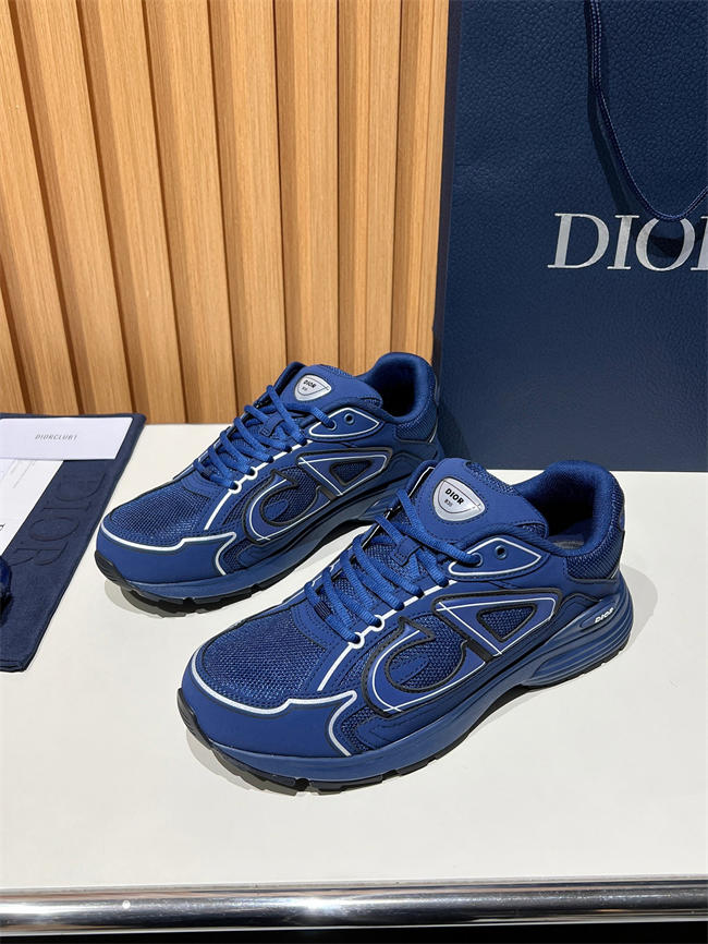 D10r b30 sneaker