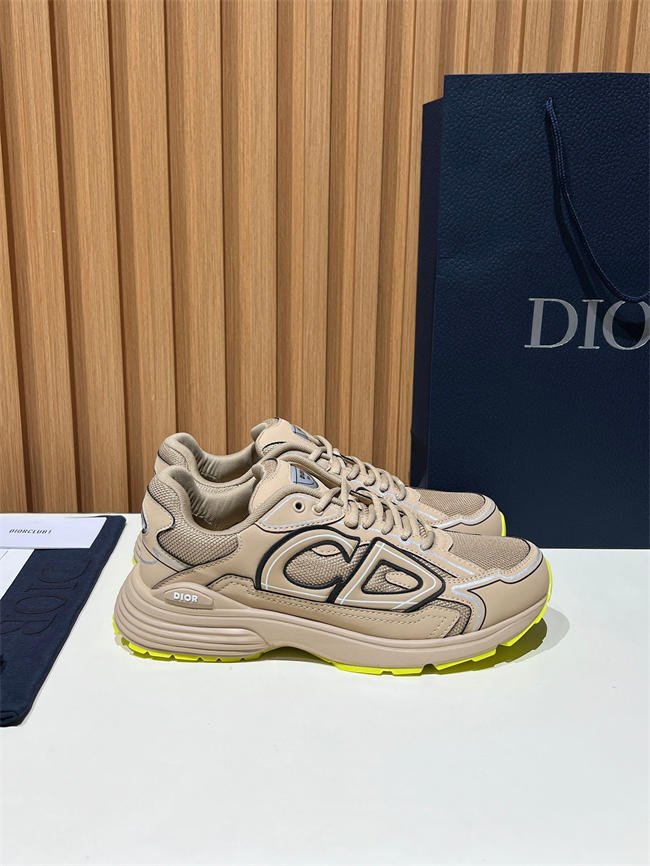 D10r b30 sneaker