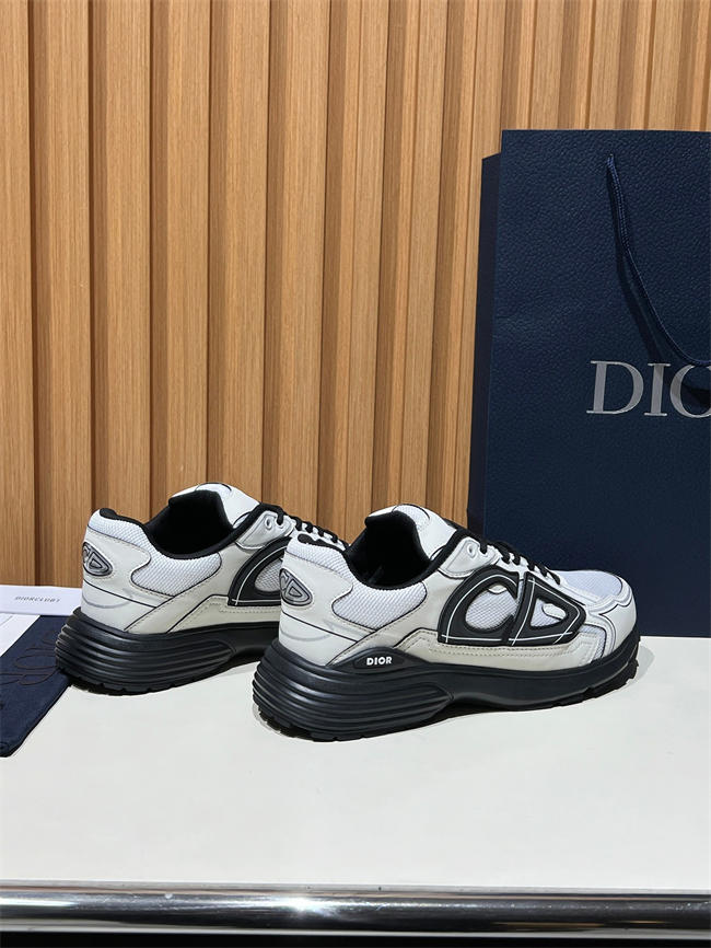 D10r b30 sneaker