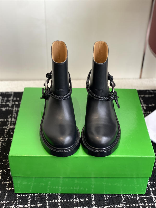 b0tt*ga Ven*ta boot