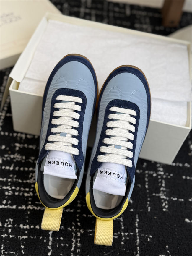 Mcqv*en sneaker