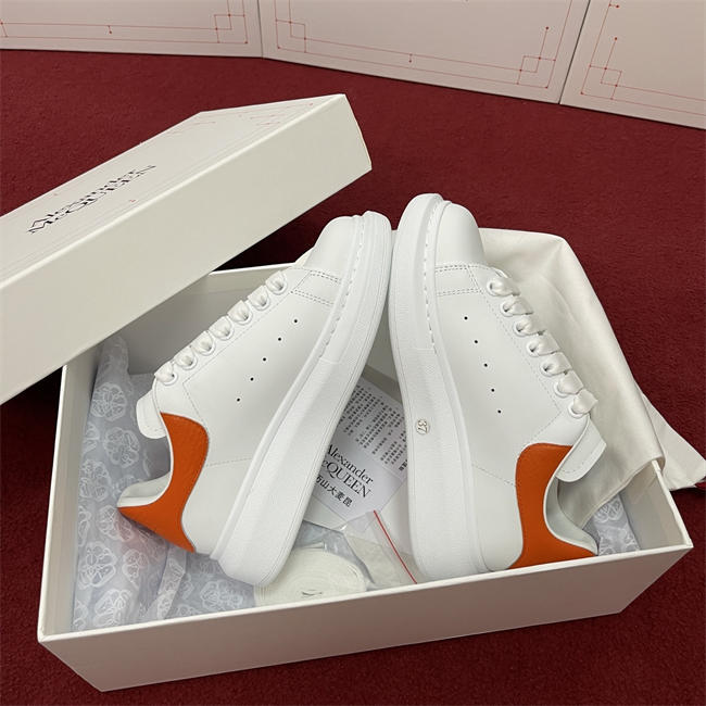 Mcqv*en sneaker