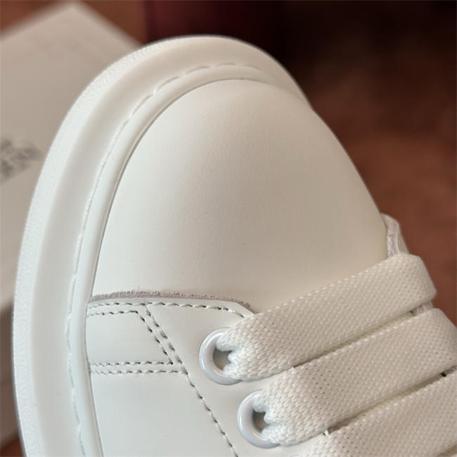 Mcqv*en sneaker