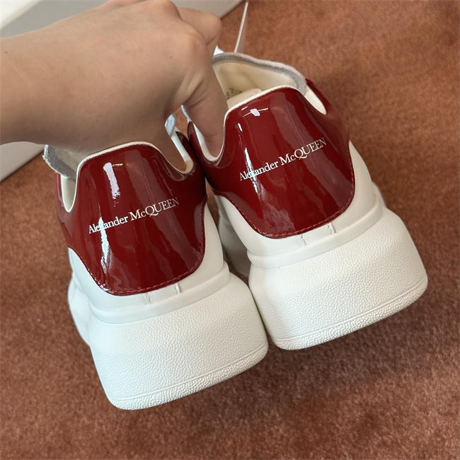 Mcqv*en sneaker