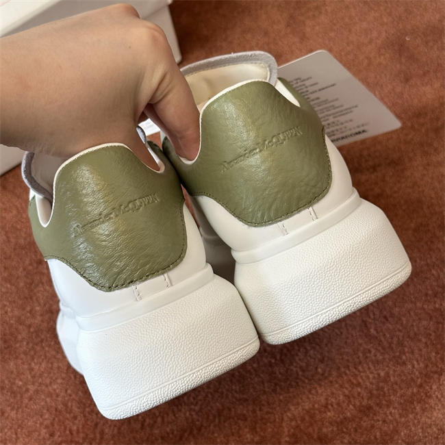Mcqv*en sneaker