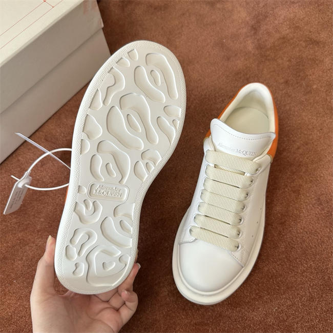 Mcqv*en sneaker