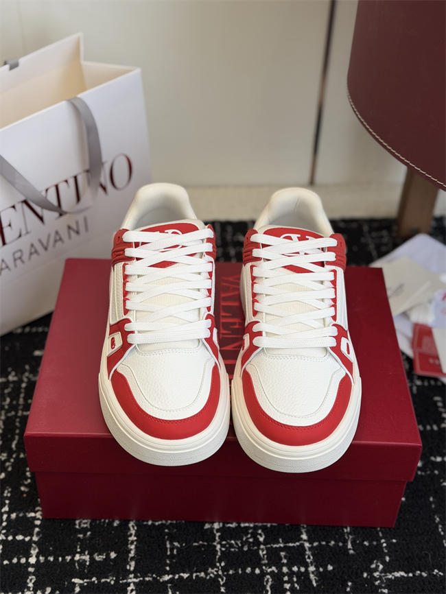 Va1e*ntin0 sneakers