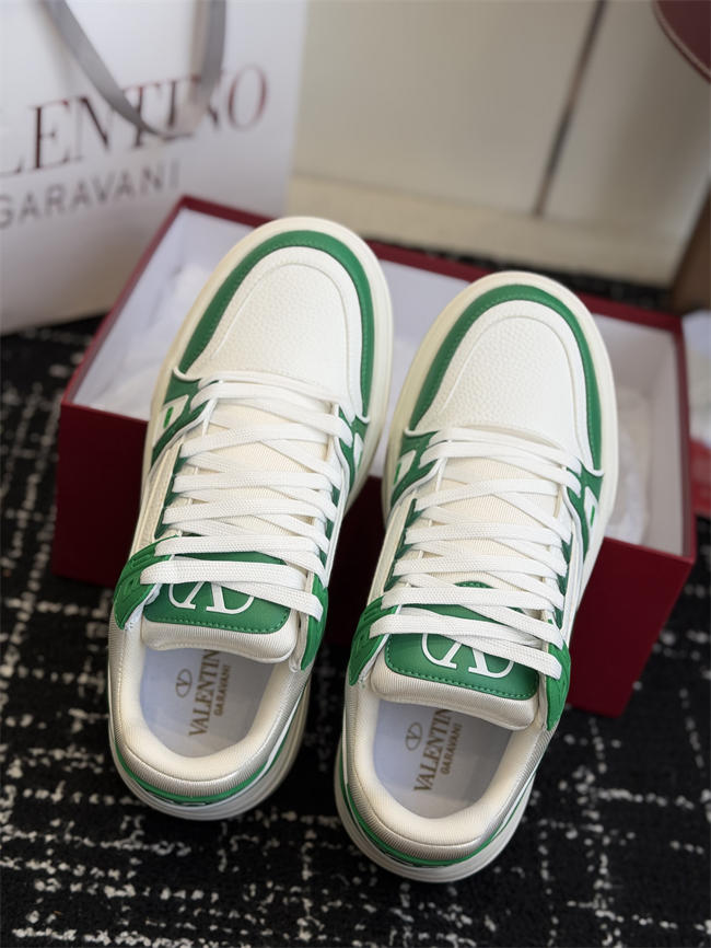 Va1e*ntin0 sneakers