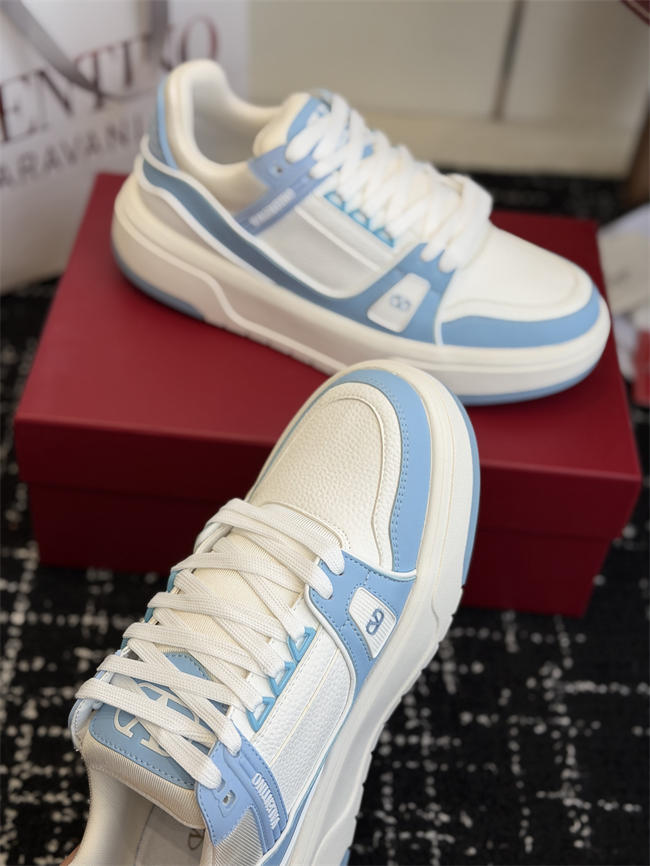 Va1e*ntin0 sneakers