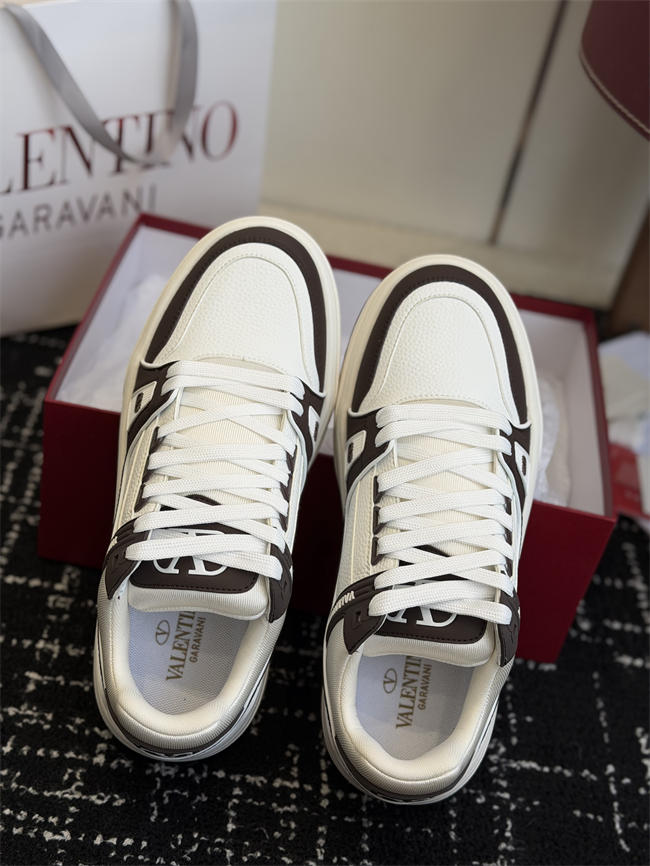 Va1e*ntin0 sneakers