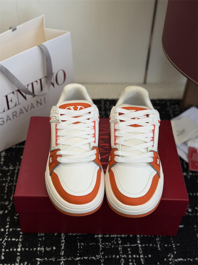Va1e*ntin0 sneakers