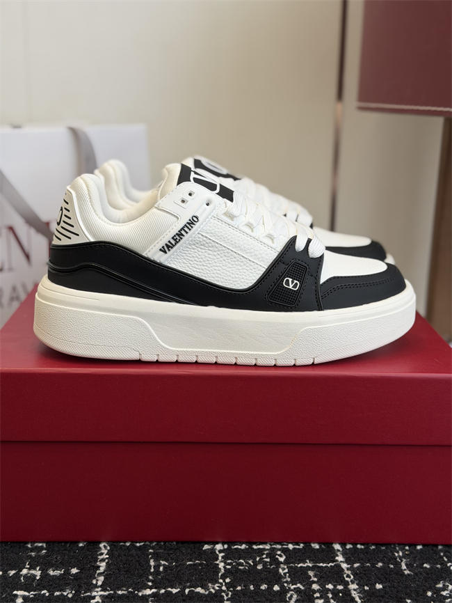 Va1e*ntin0 sneakers