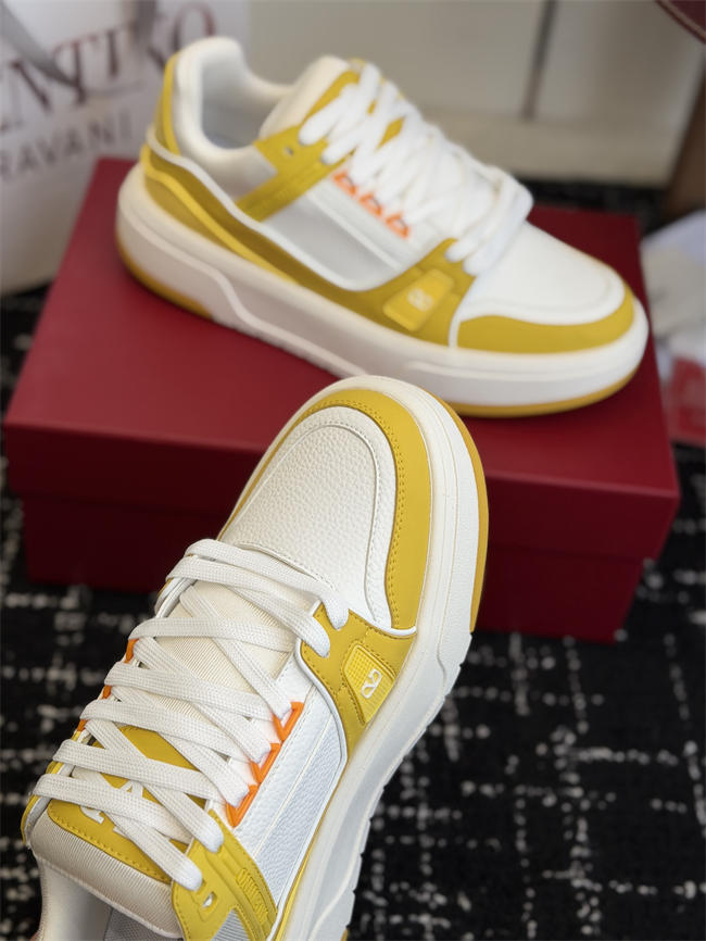 Va1e*ntin0 sneakers