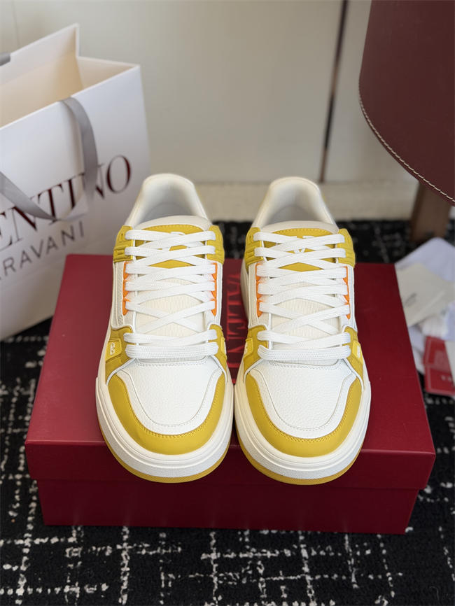 Va1e*ntin0 sneakers