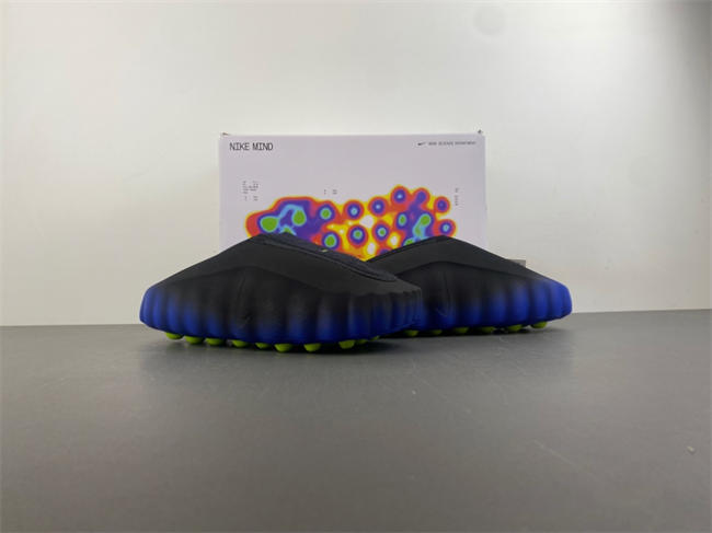 Nike Mind 001 Flyknit “Hyper Royal” IR2175-400