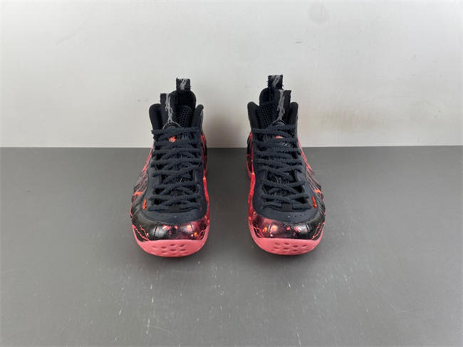 stranger things x nike air foamposite one preM1vm qs